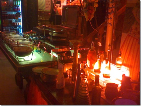 سفره خانه سنتی آبان -  میز سالاد اردو